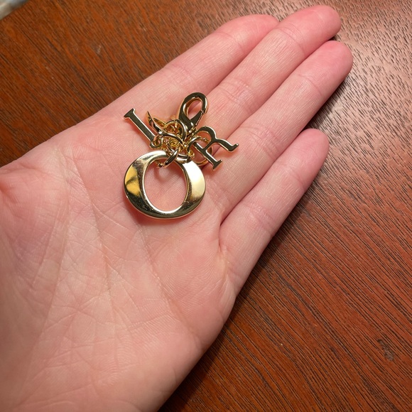 CHRISTIAN DIOR BURGUNDY WINE PATENT CANNAGE WALLET WITH REMOVABLE CHARM - Picture 16 of 16